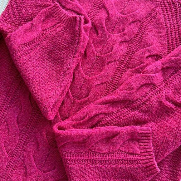 Like New Banana Republic MockNeck Cable Sweater in Fuchsia Italian Wool - Picture 9 of 9